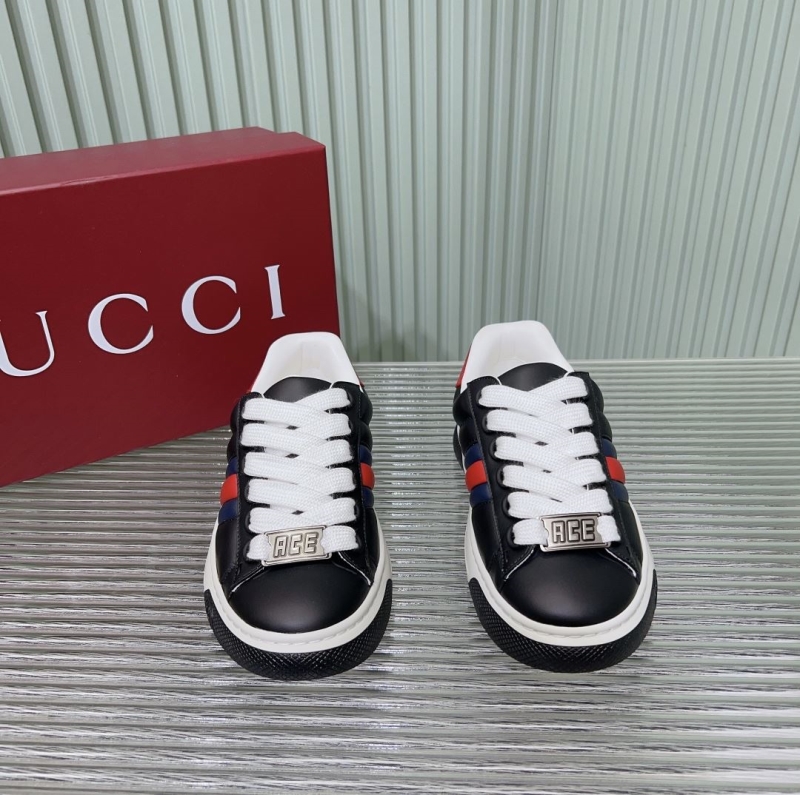 G*u*i casual shoes